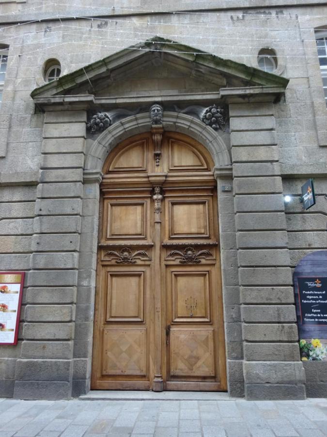 St Malo Intra-muros Duplex 2 Wifi Débit à 3 Min Des Plages Saint-Malo